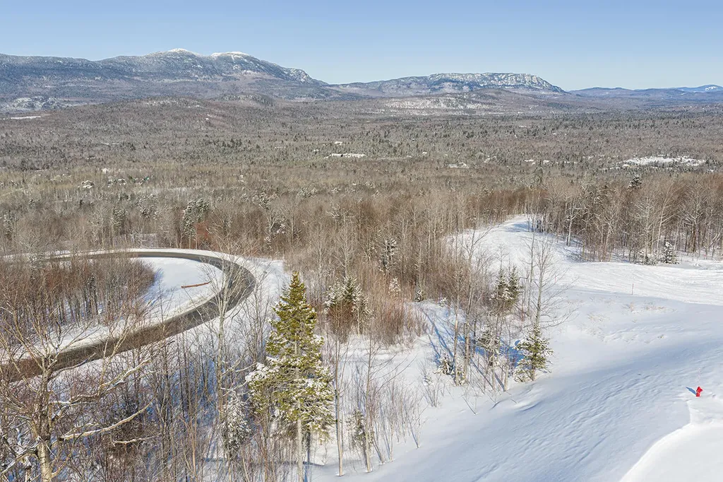 R-51 Dutchman Woods Carrabassett Valley ME 04947