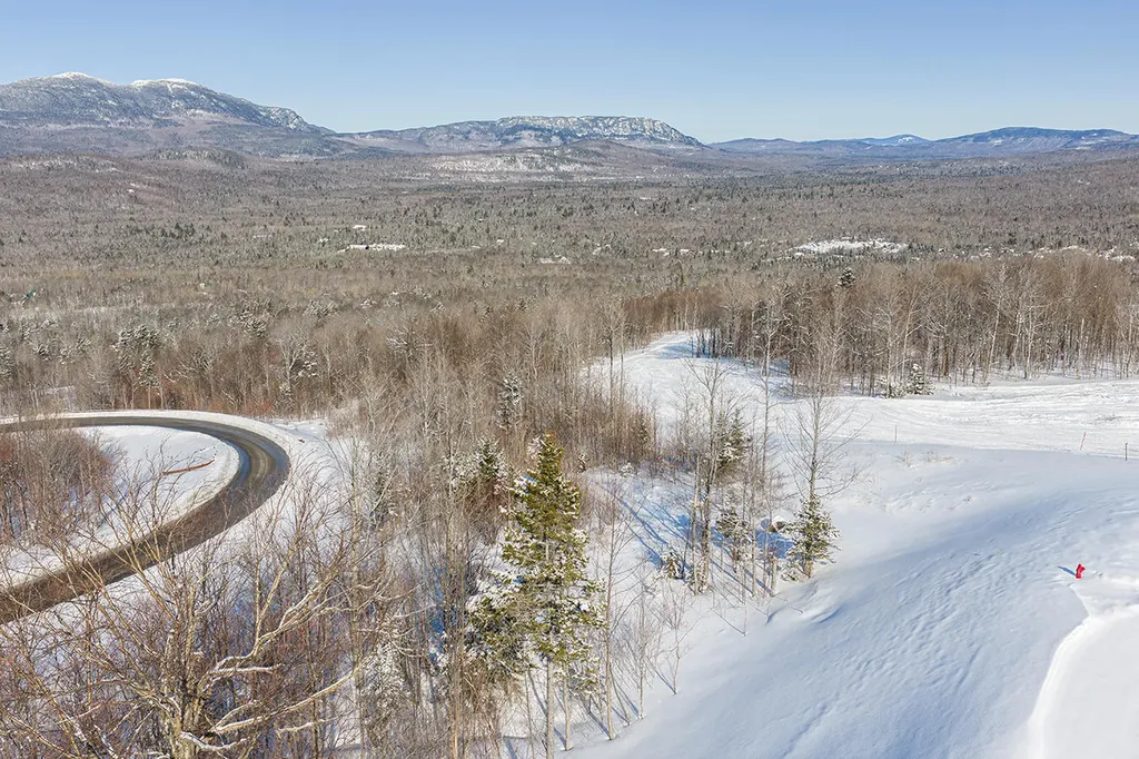 R-51 Dutchman Woods Carrabassett Valley ME 04947