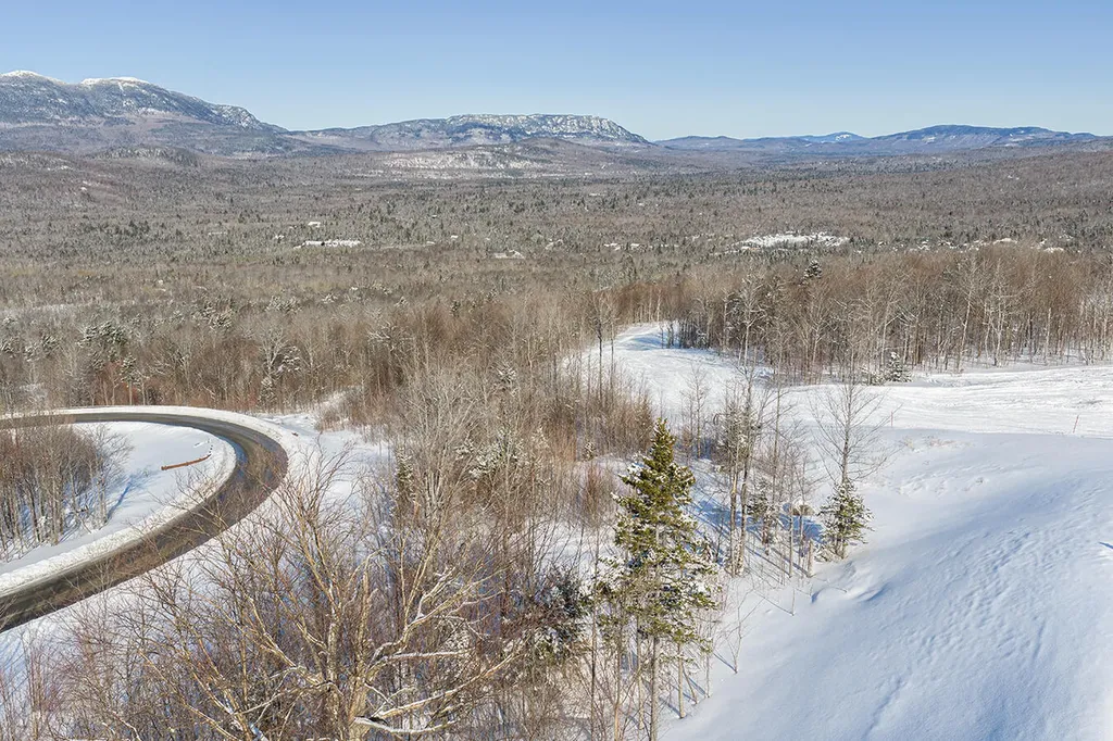 R-51 Dutchman Woods Carrabassett Valley ME 04947