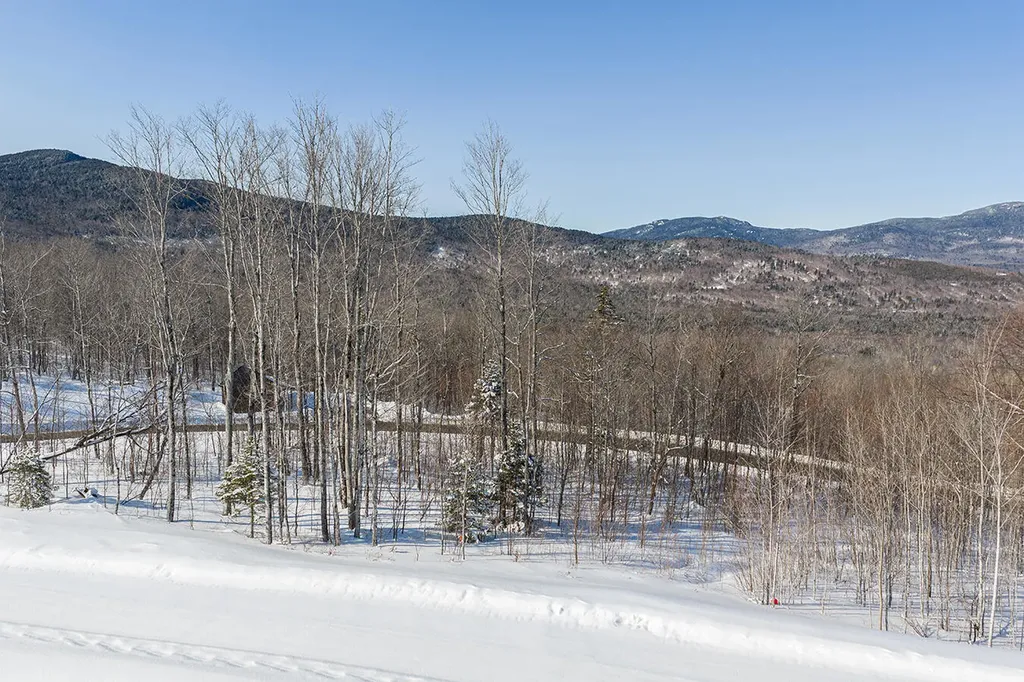 R-52 Dutchman Woods Carrabassett Valley ME 04947
