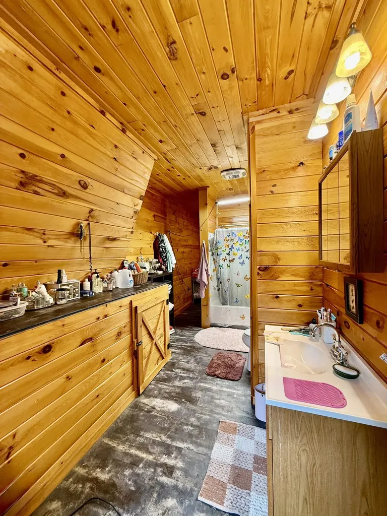 49 Merryman Road Glenburn ME 04401