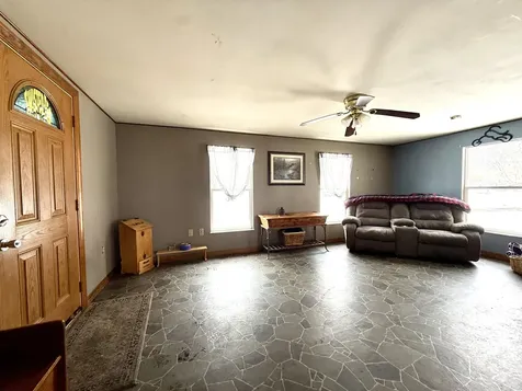 49 Merryman Road Glenburn ME 04401