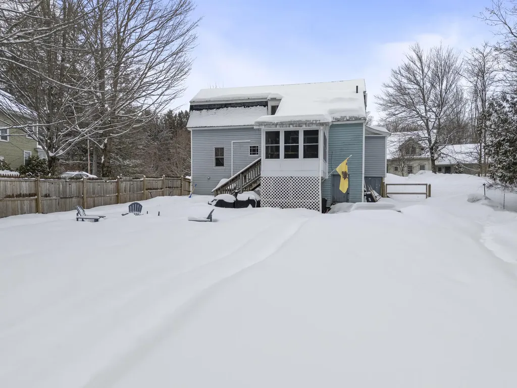 40 Saco Road Alfred ME 04002