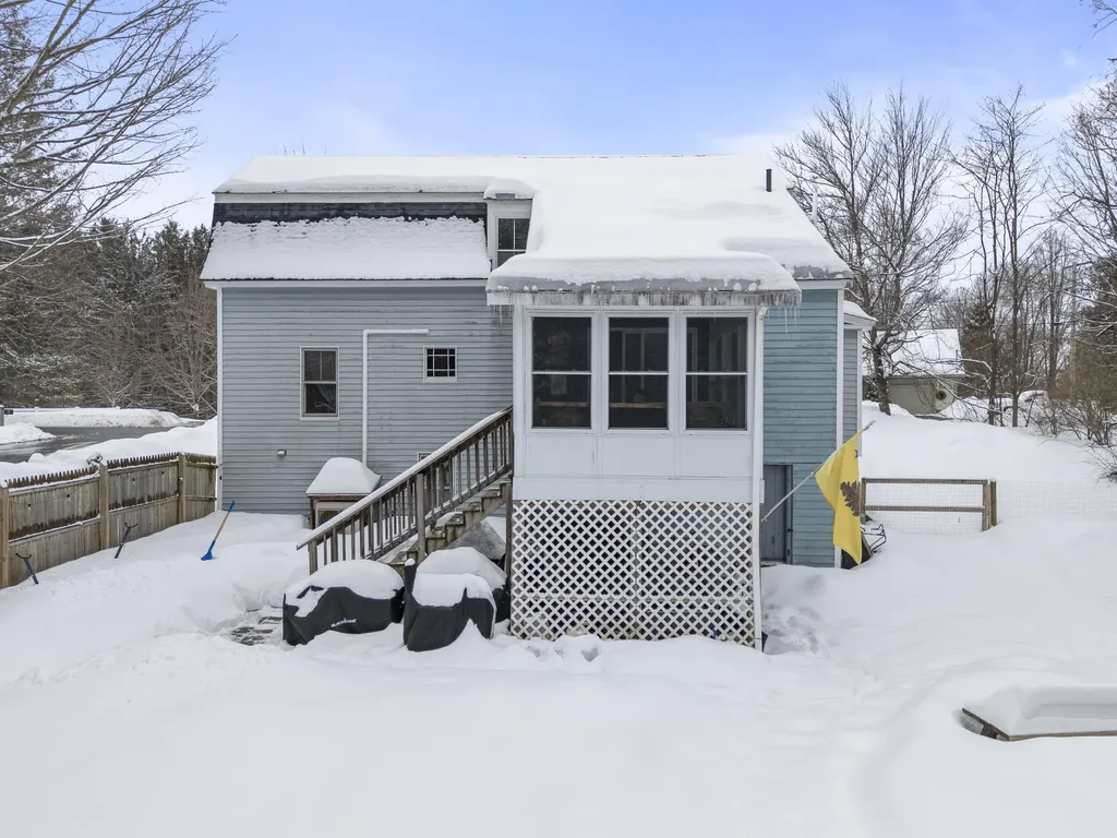 40 Saco Road Alfred ME 04002