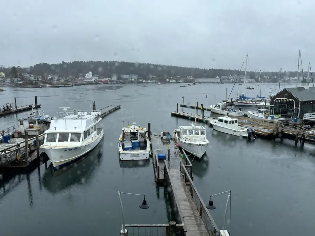 48 Commercial Street Boothbay Harbor ME 04538