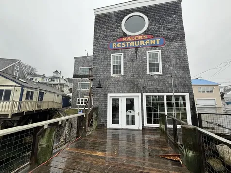 48 Commercial Street Boothbay Harbor ME 04538