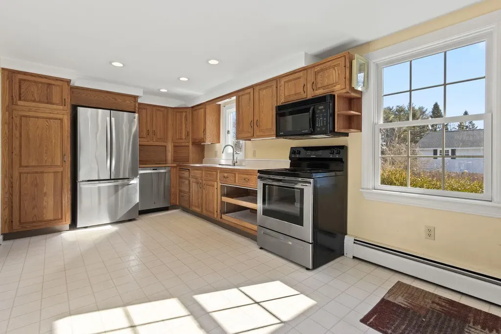 93 Caron Street Portland ME 04103
