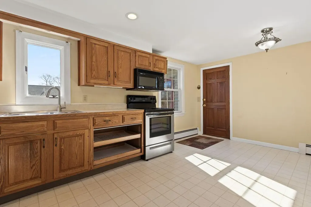 93 Caron Street Portland ME 04103