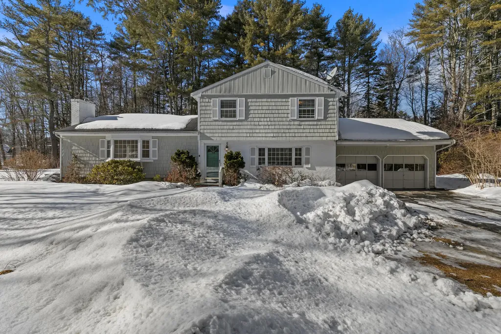 34 Sisquisic Trail Yarmouth ME 04096