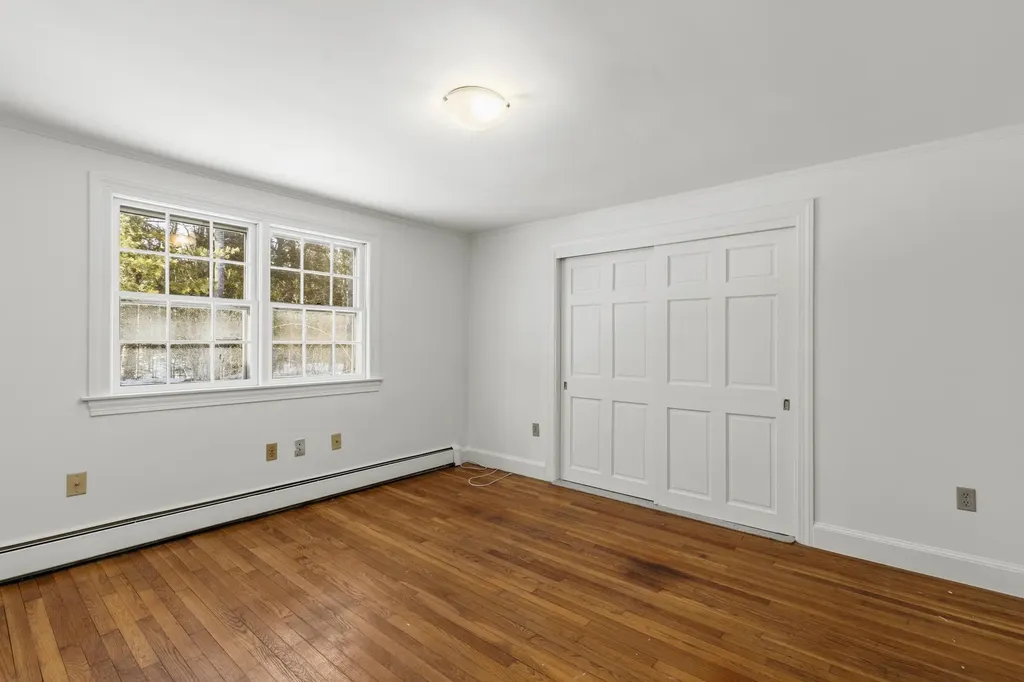34 Sisquisic Trail Yarmouth ME 04096