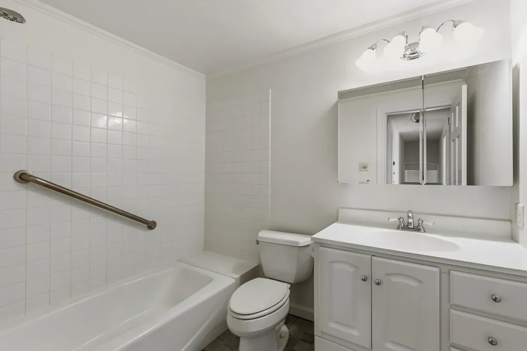 34 Sisquisic Trail Yarmouth ME 04096