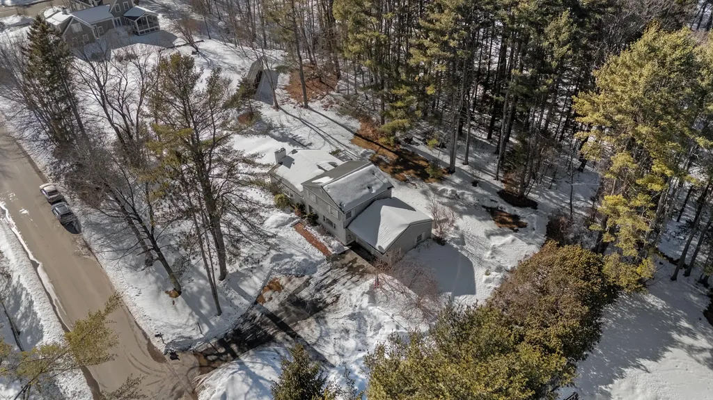 34 Sisquisic Trail Yarmouth ME 04096
