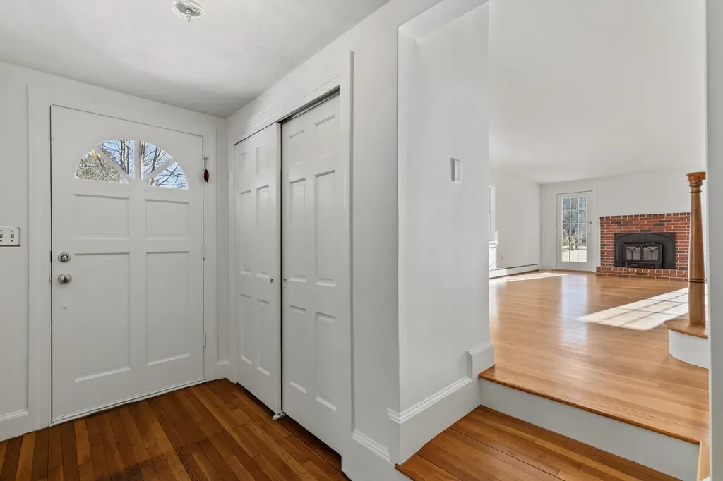 34 Sisquisic Trail Yarmouth ME 04096