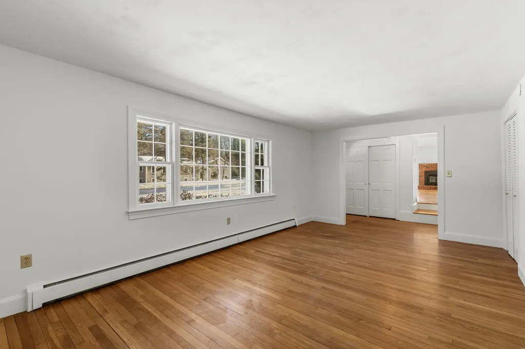 34 Sisquisic Trail Yarmouth ME 04096
