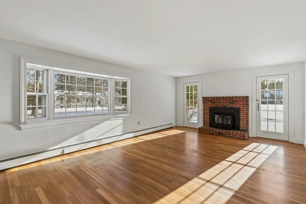 34 Sisquisic Trail Yarmouth ME 04096