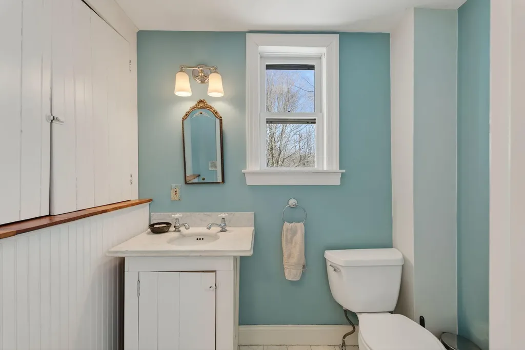 392 Walnut Hill Road North Yarmouth ME 04097