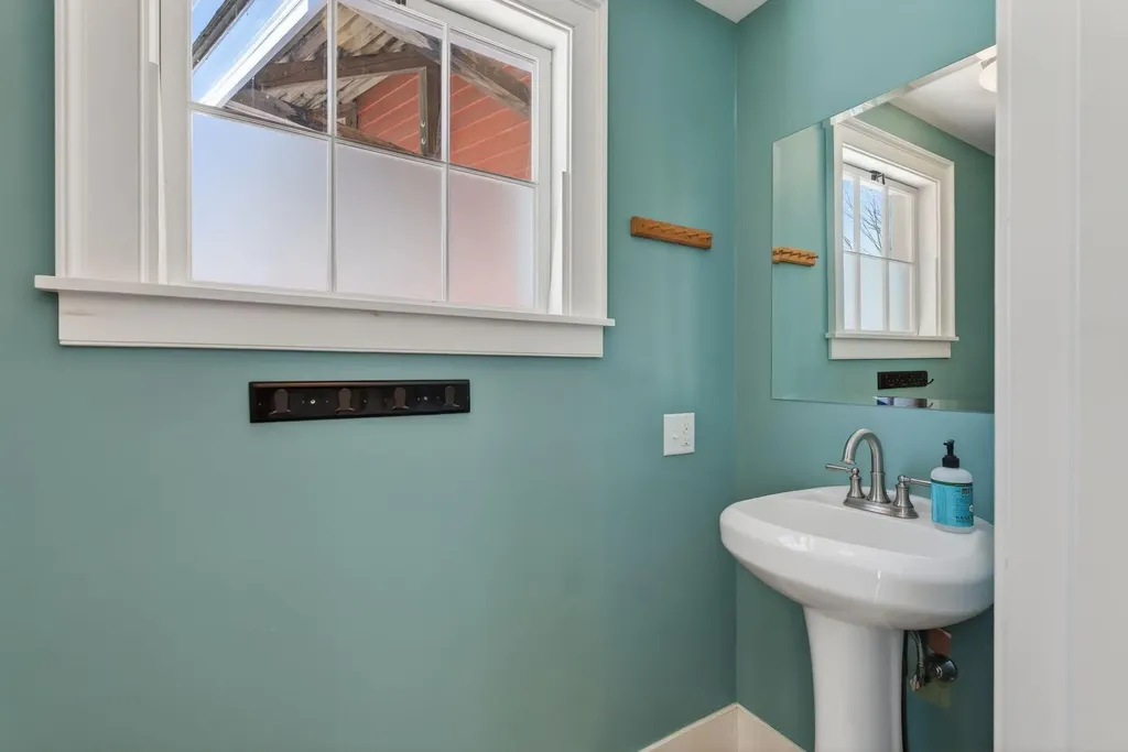 392 Walnut Hill Road North Yarmouth ME 04097