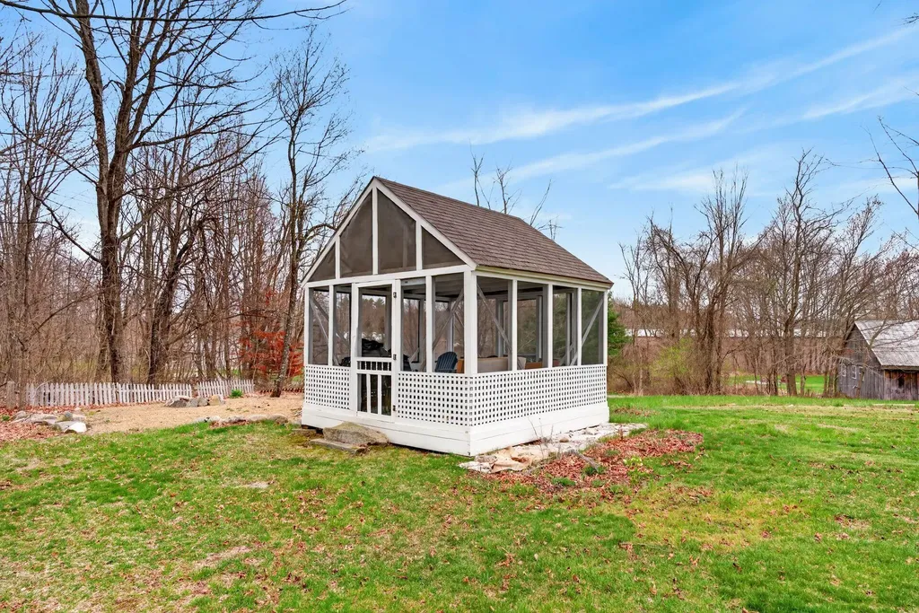 392 Walnut Hill Road North Yarmouth ME 04097
