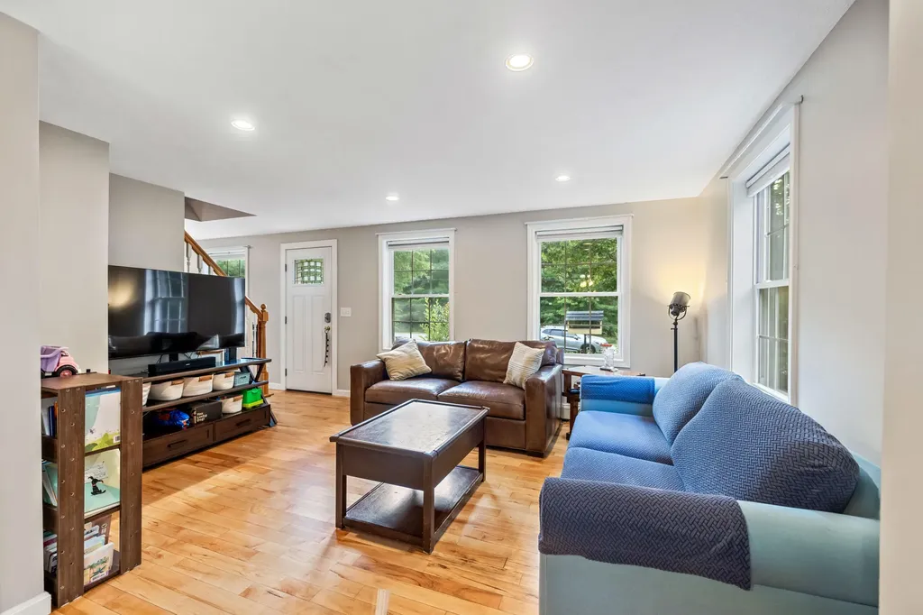 23 Fair Wind Drive Standish ME 04085