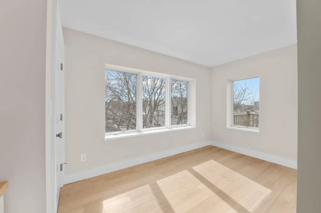 34 Hammond Street Portland ME 04101