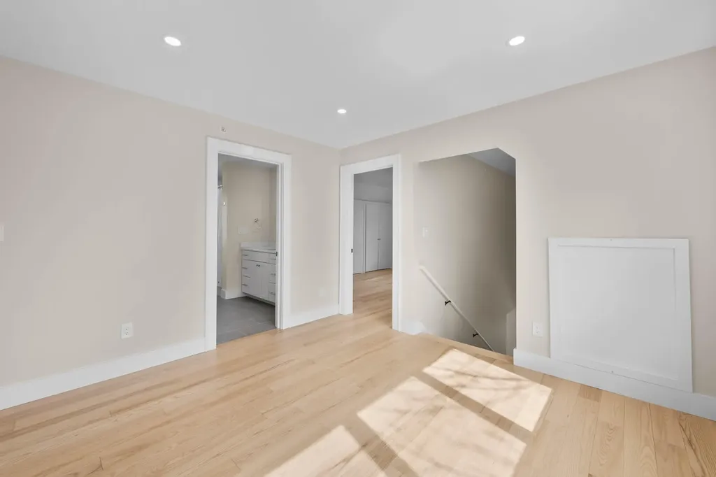 34 Hammond Street Portland ME 04101
