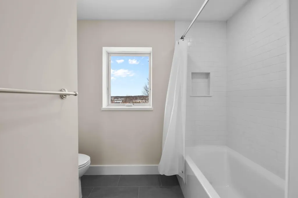 34 Hammond Street Portland ME 04101