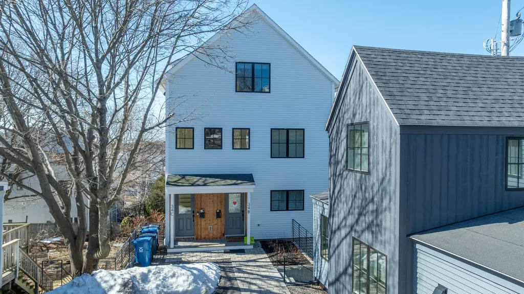 34 Hammond Street Portland ME 04101