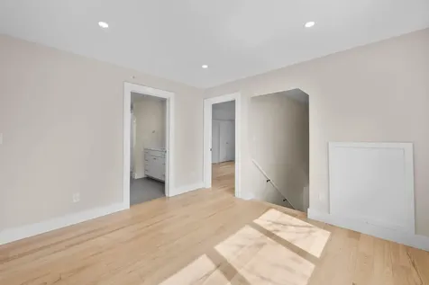34 Hammond Street Portland ME 04101