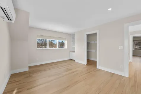 34 Hammond Street Portland ME 04101