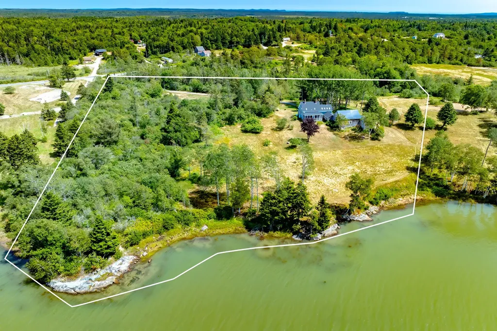 1491 Indian River Road Jonesport ME 04649