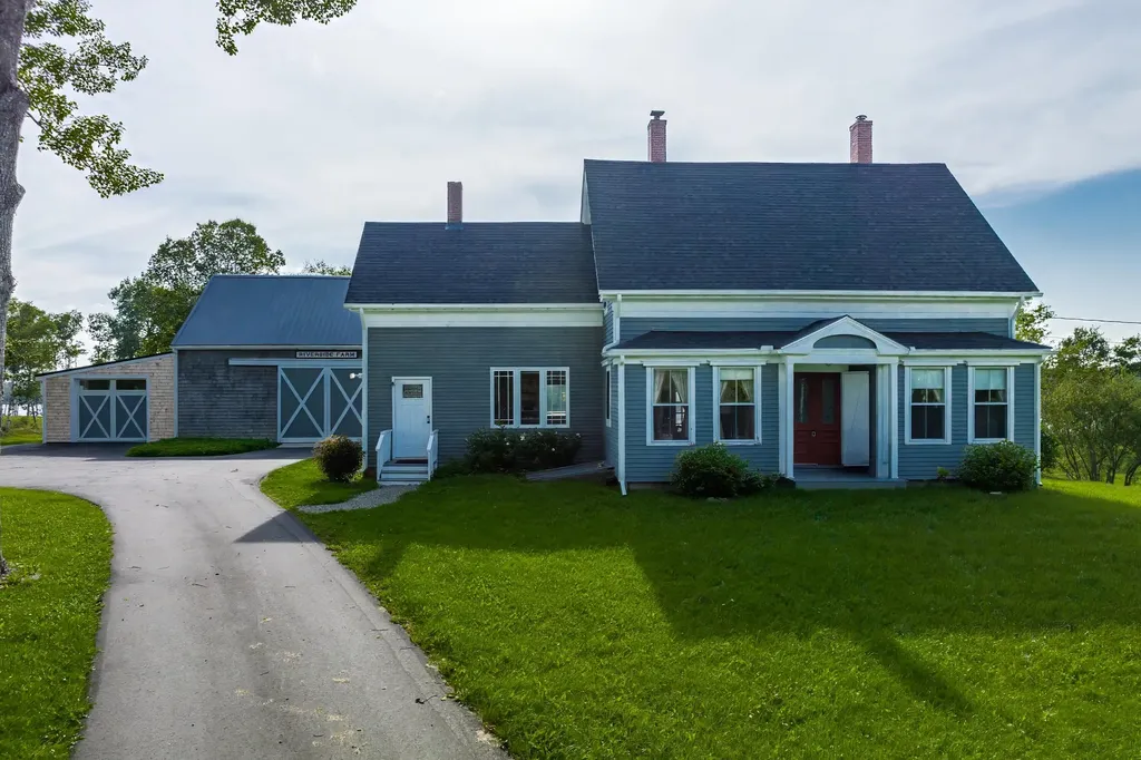 1491 Indian River Road Jonesport ME 04649