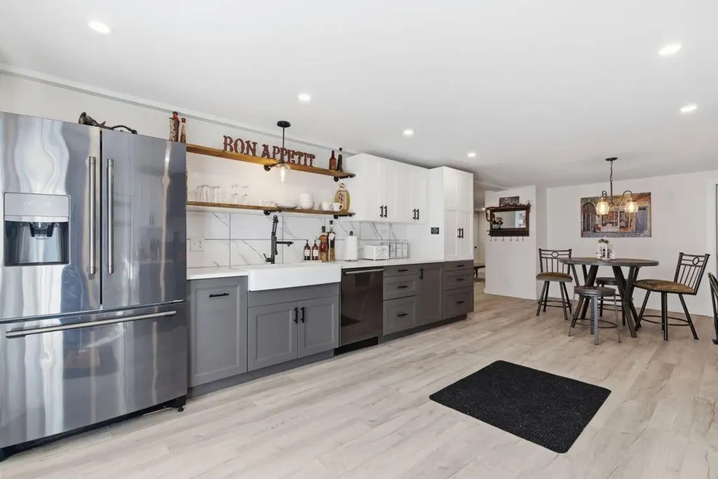 675 Sabattus Street Lewiston ME 04240