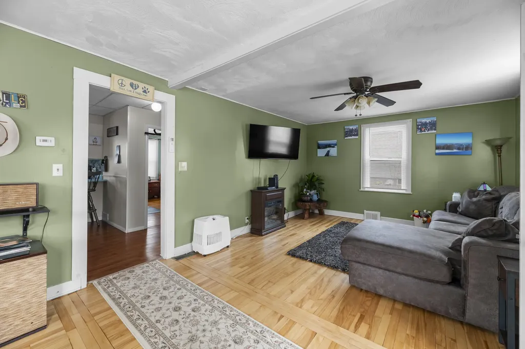 28 Hallowell Street Winslow ME 04901