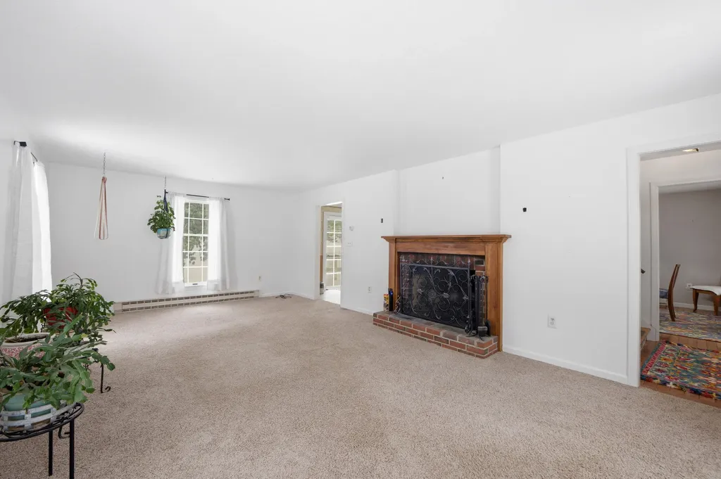 53 Shipyard Road Friendship ME 04547
