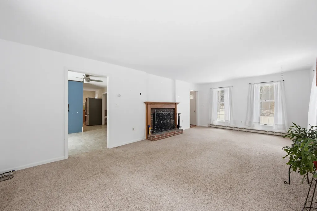53 Shipyard Road Friendship ME 04547