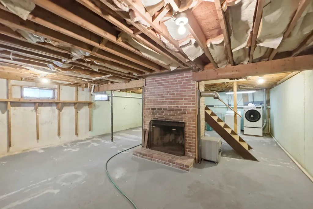 53 Shipyard Road Friendship ME 04547