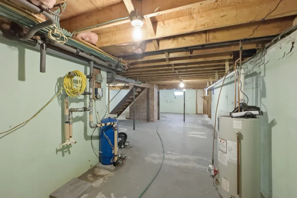 53 Shipyard Road Friendship ME 04547