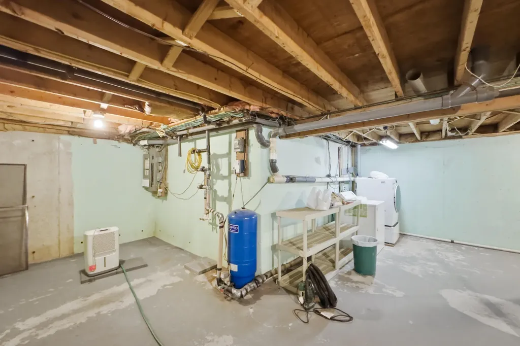 53 Shipyard Road Friendship ME 04547