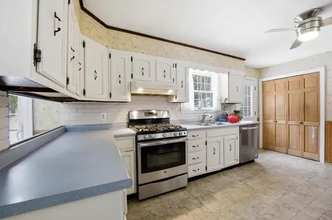 53 Shipyard Road Friendship ME 04547