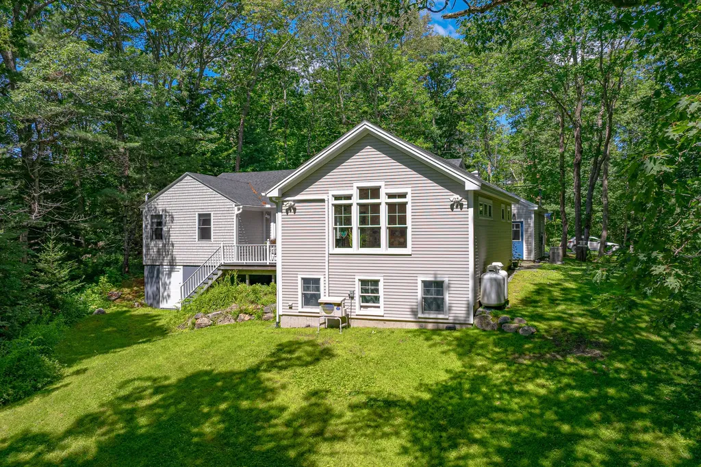 853 Mere Point Road Brunswick ME 04011