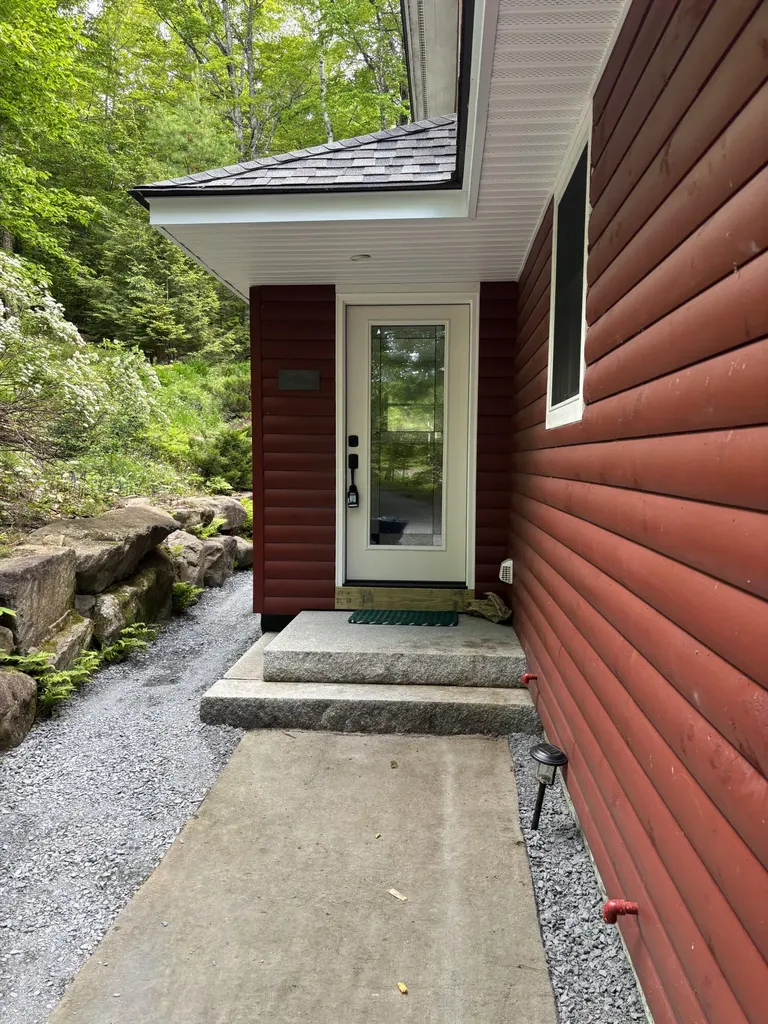 13 S Lucy Way Greenville ME 04441