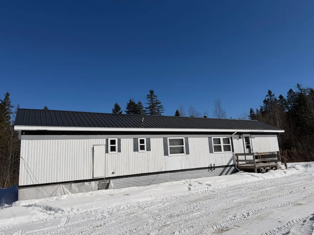 995 B Road Ludlow ME 04730