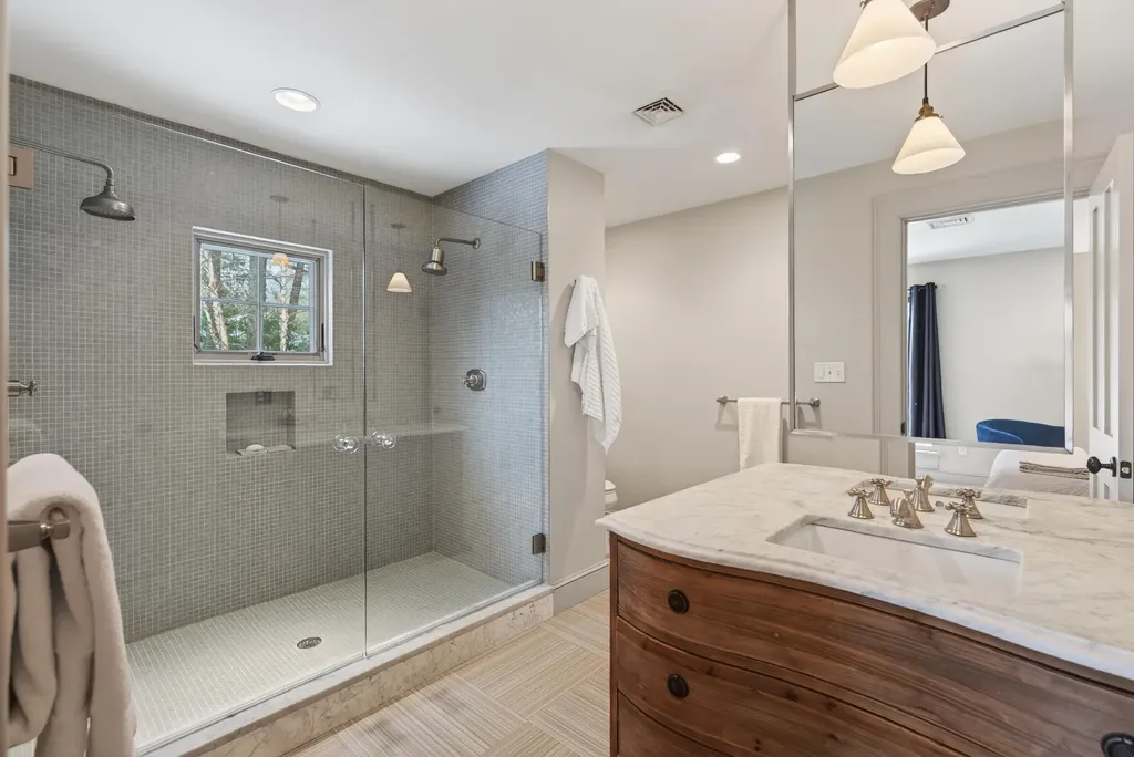 52 Maeves Way Cumberland ME 04110