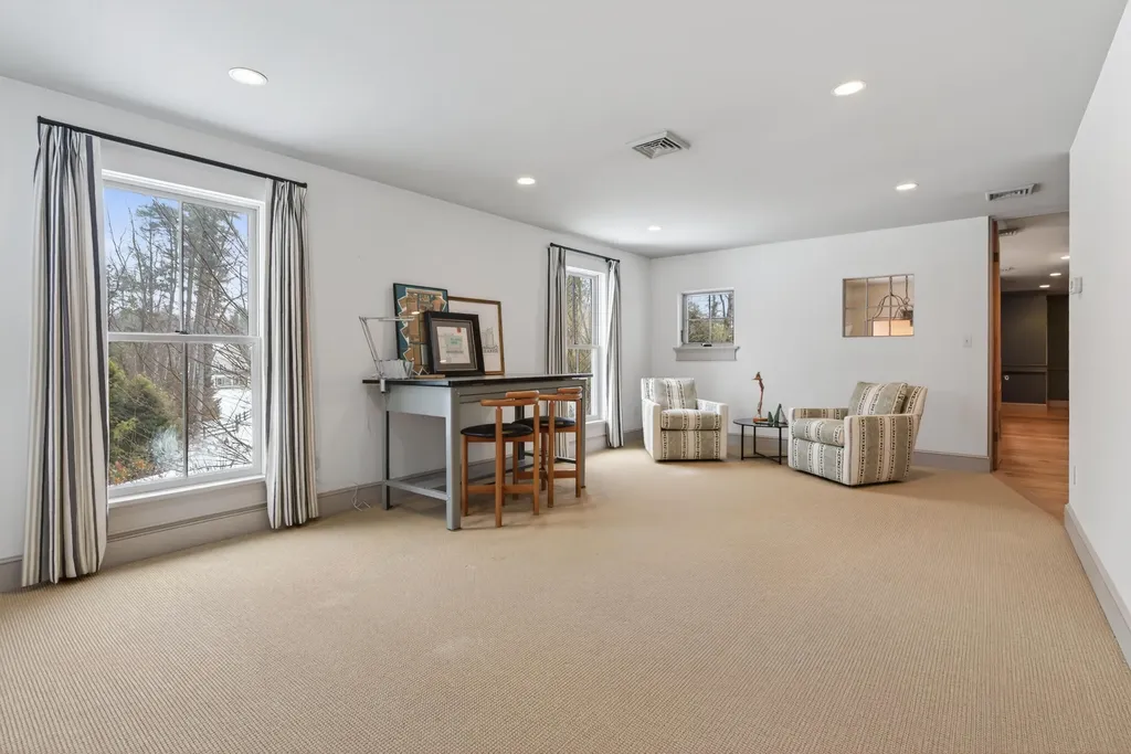 52 Maeves Way Cumberland ME 04110