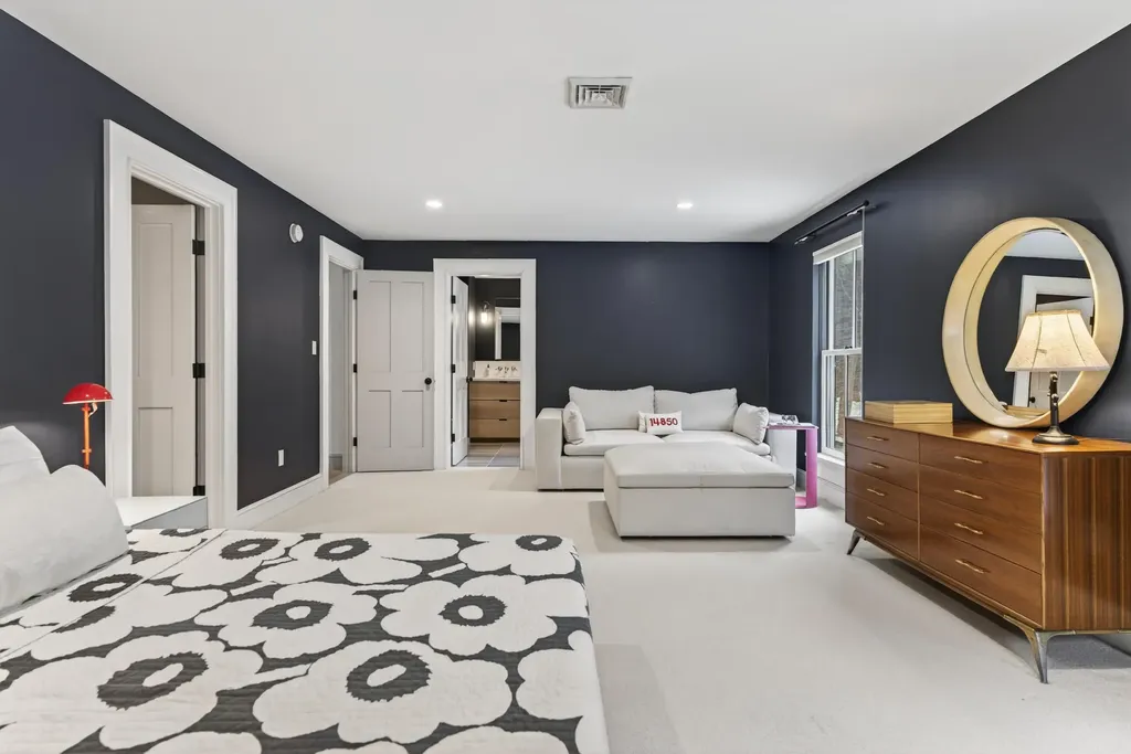 52 Maeves Way Cumberland ME 04110