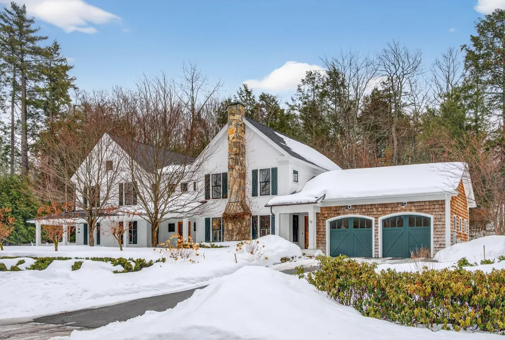 52 Maeves Way Cumberland ME 04110