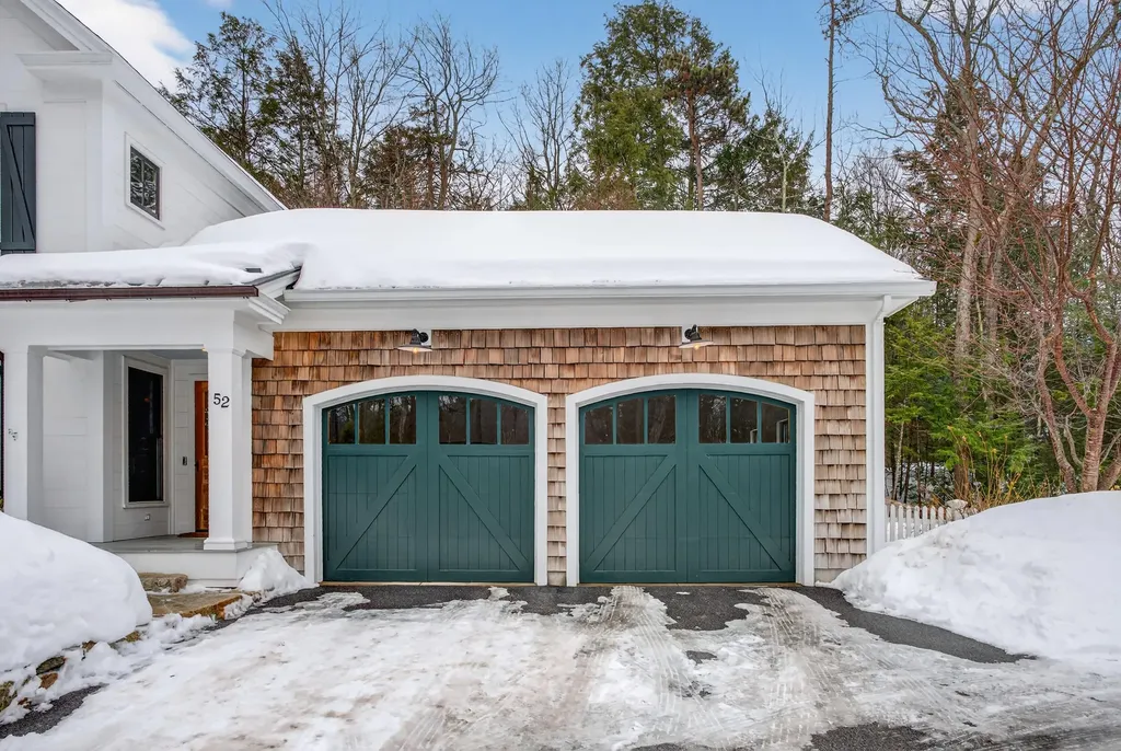 52 Maeves Way Cumberland ME 04110