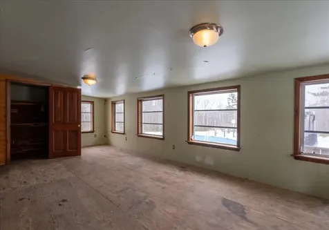 276 Violet Lane Waldoboro ME 04572