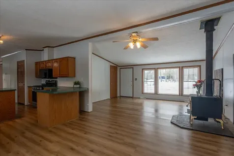 276 Violet Lane Waldoboro ME 04572