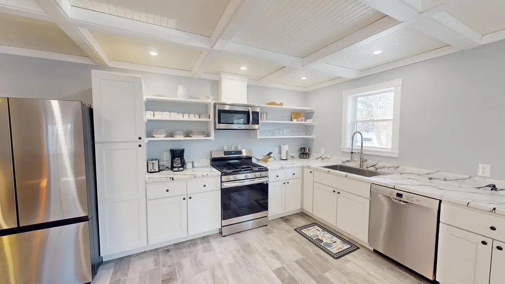 52 John Street Camden ME 04843